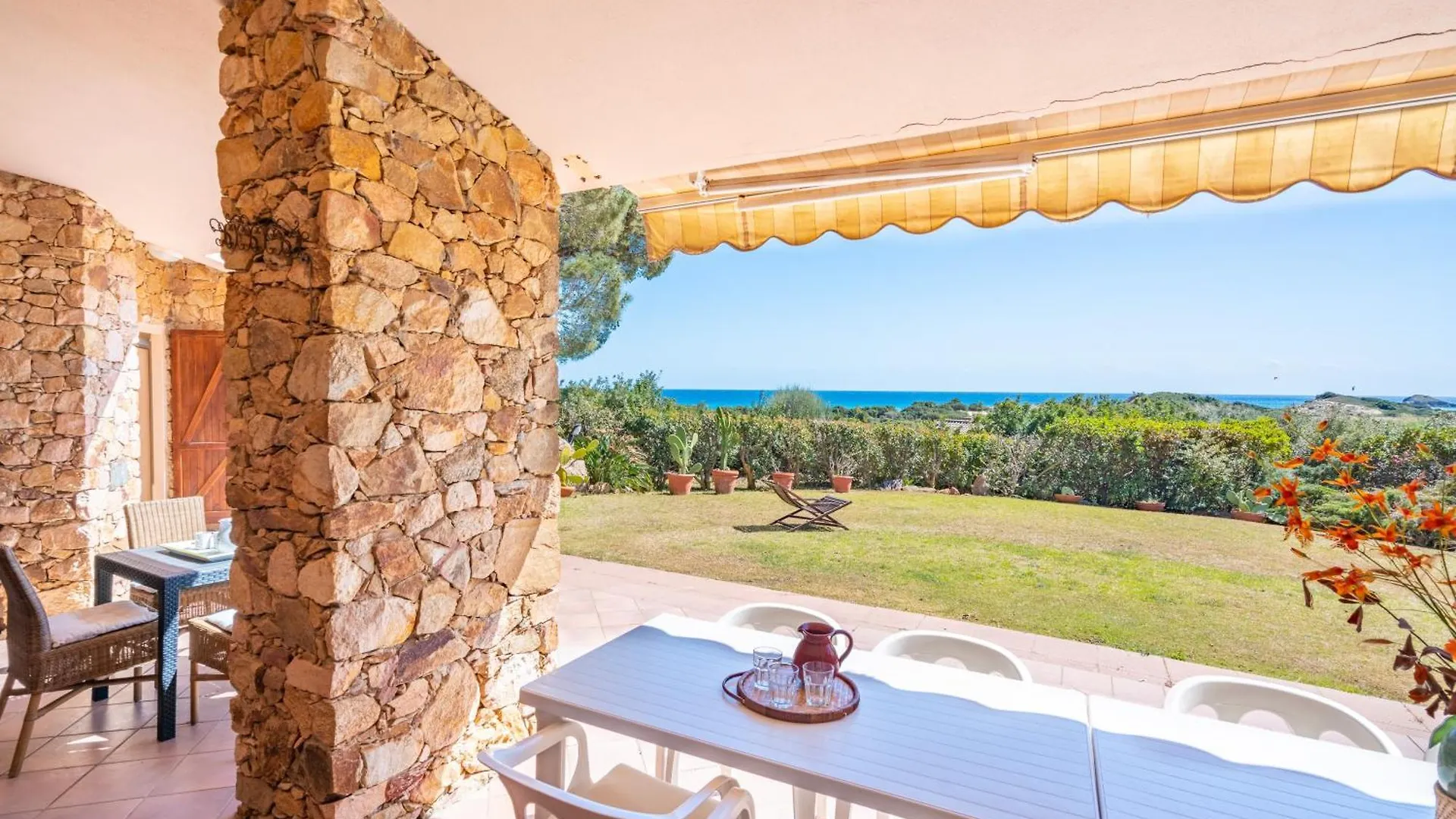 Villa La Casa Dell'Ingegnere, Chia A Piedi, Vista Mare à Domus De Maria