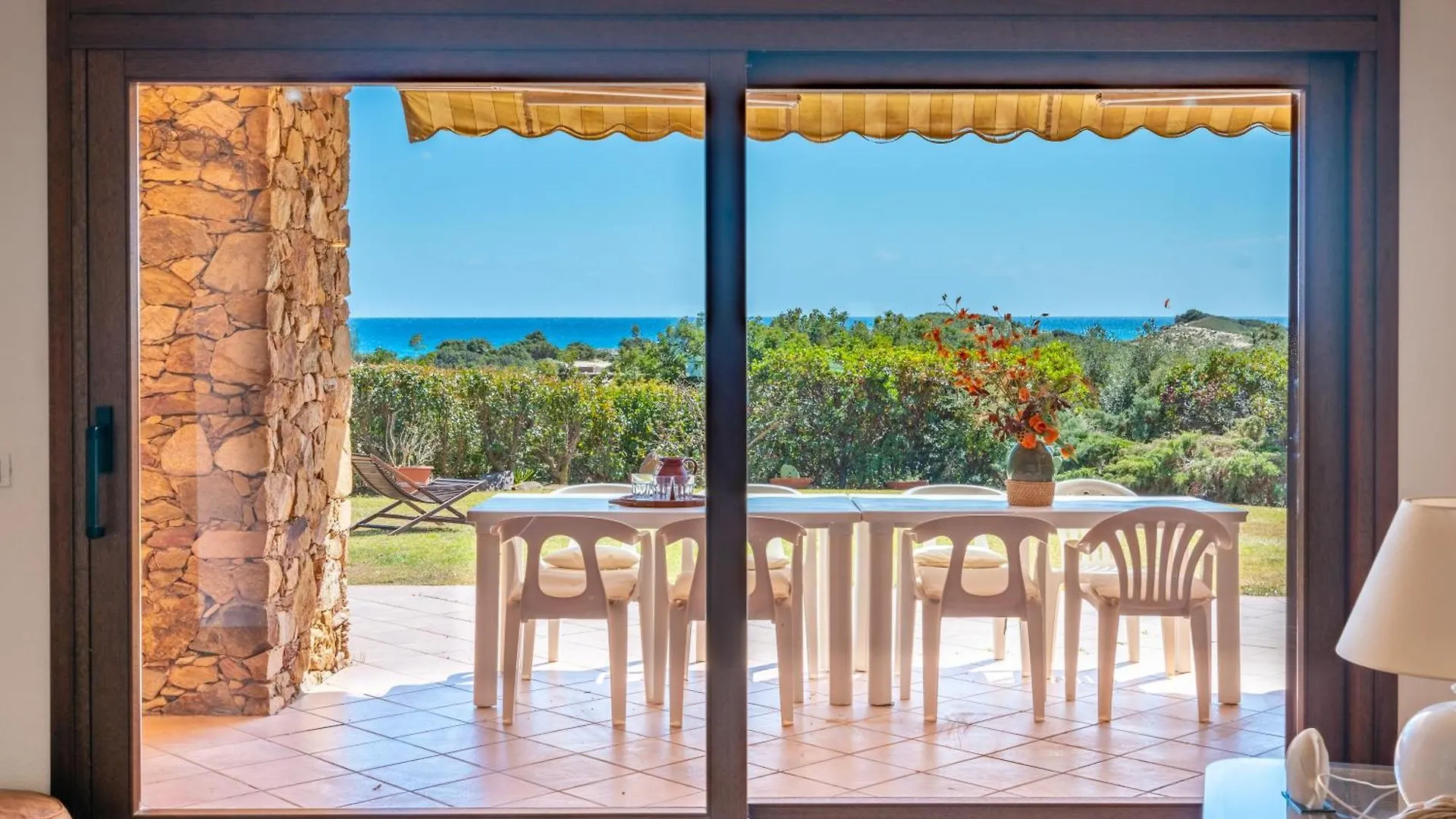 Villa La Casa Dell'Ingegnere, Chia A Piedi, Vista Mare à Domus De Maria 0*,