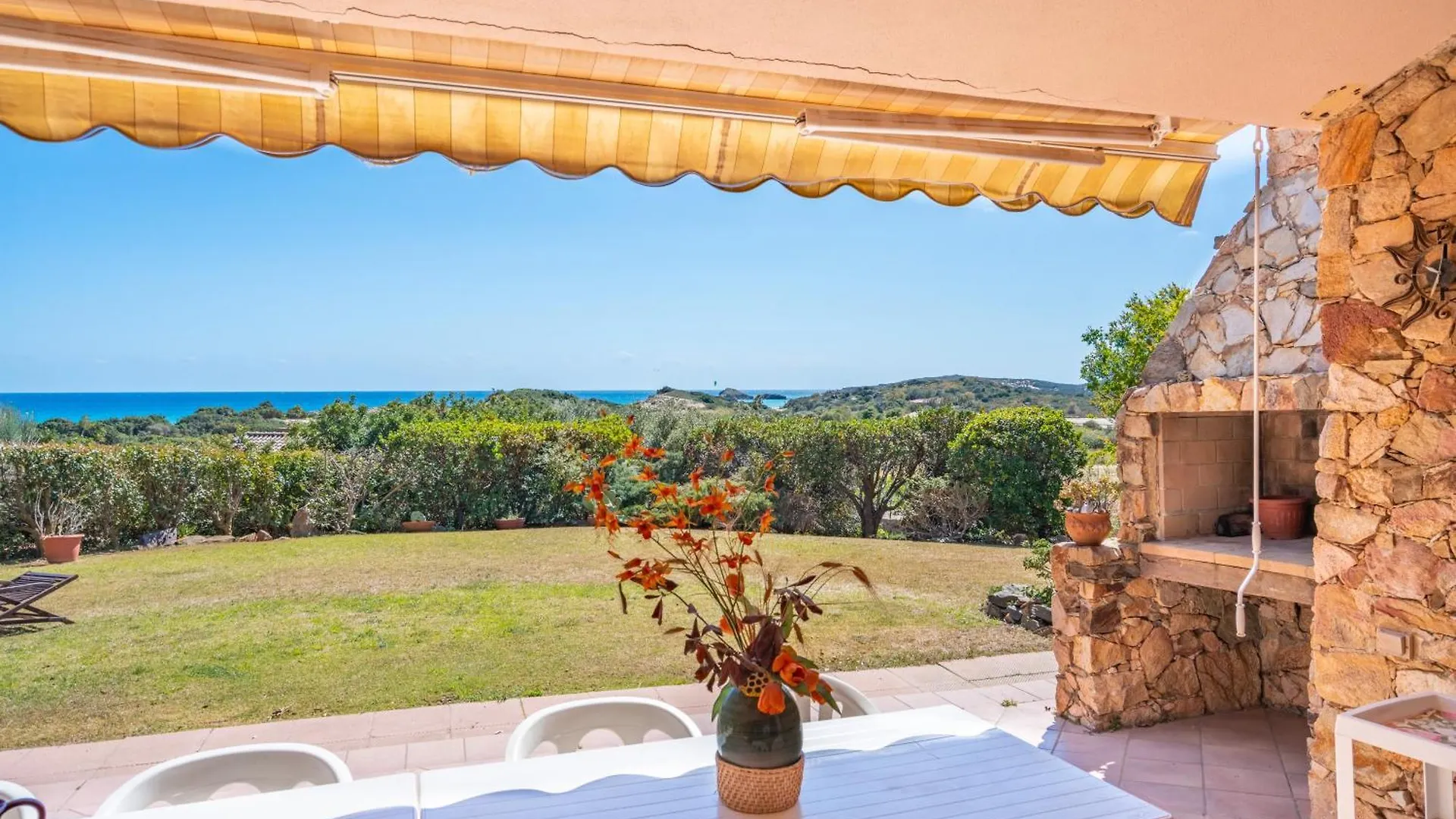 La Casa Dell'Ingegnere, Chia A Piedi, Vista Mare Villa Domus De Maria